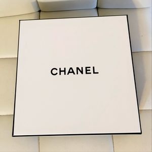 Chanel Box